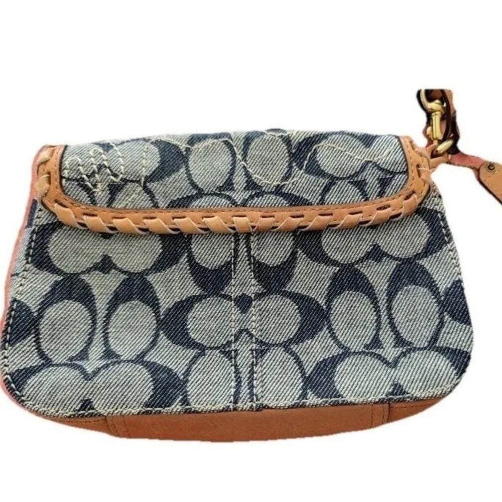 COACH Bleecker Denim Vachetta Leather Floral Appliqué Wristlet - Picture 4 of 5